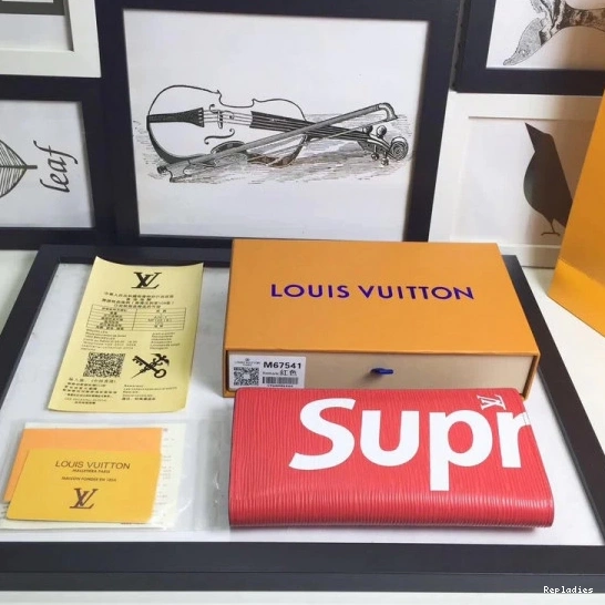 Cheap Supreme Vuitton wallet Louis 0809